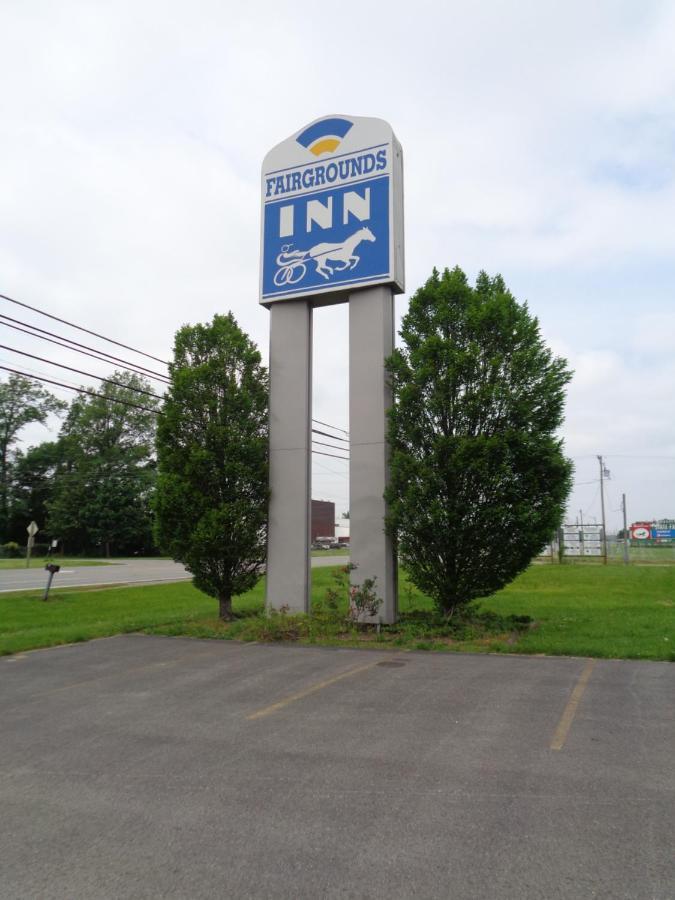 Fairgrounds Inn Du Quoin Εξωτερικό φωτογραφία