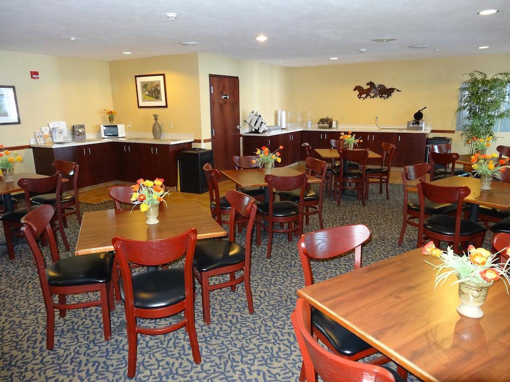 Fairgrounds Inn Du Quoin Εξωτερικό φωτογραφία